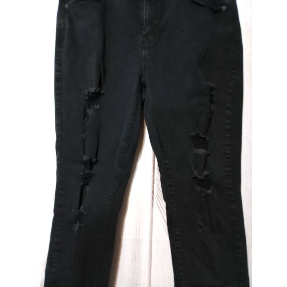 Torrid Jeans Ladies 16R Black Skinny High Rise‎ Distressed Comfort Waist - Picture 3 of 10